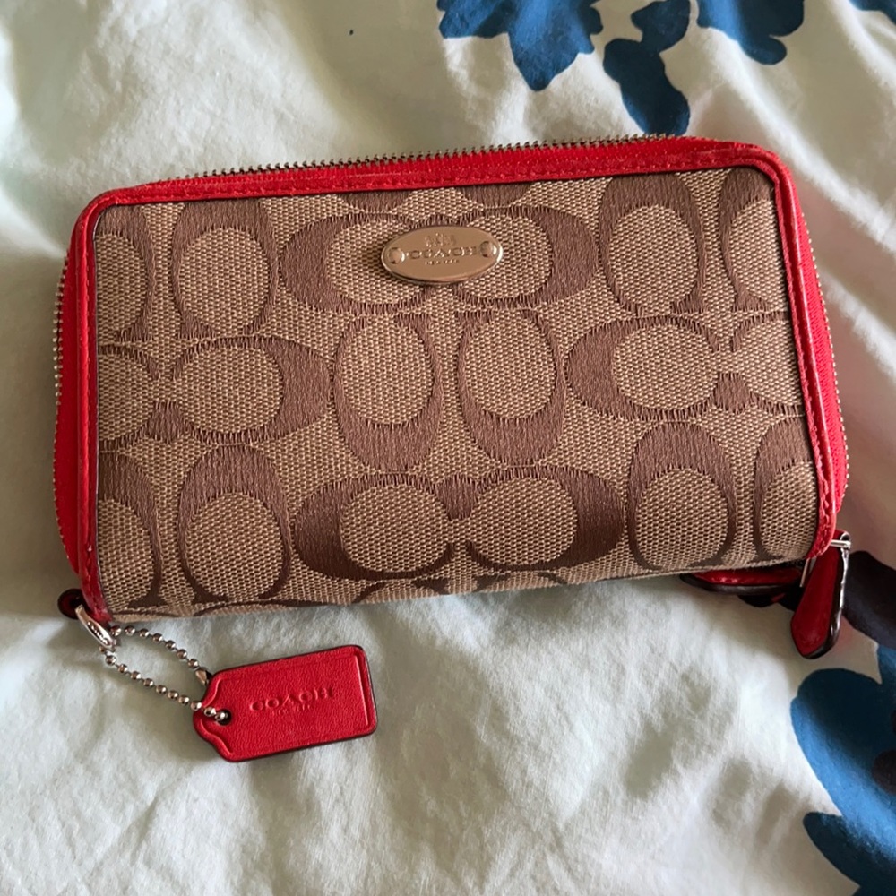 Brand new condition- signature Coach wallet red